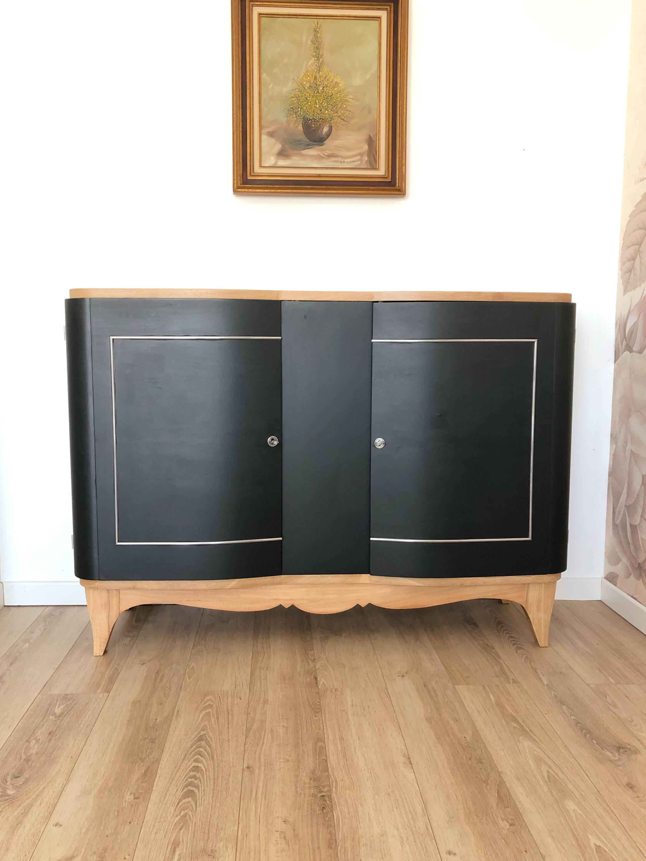 Superb Art Deco sideboard in matte black and raw wood