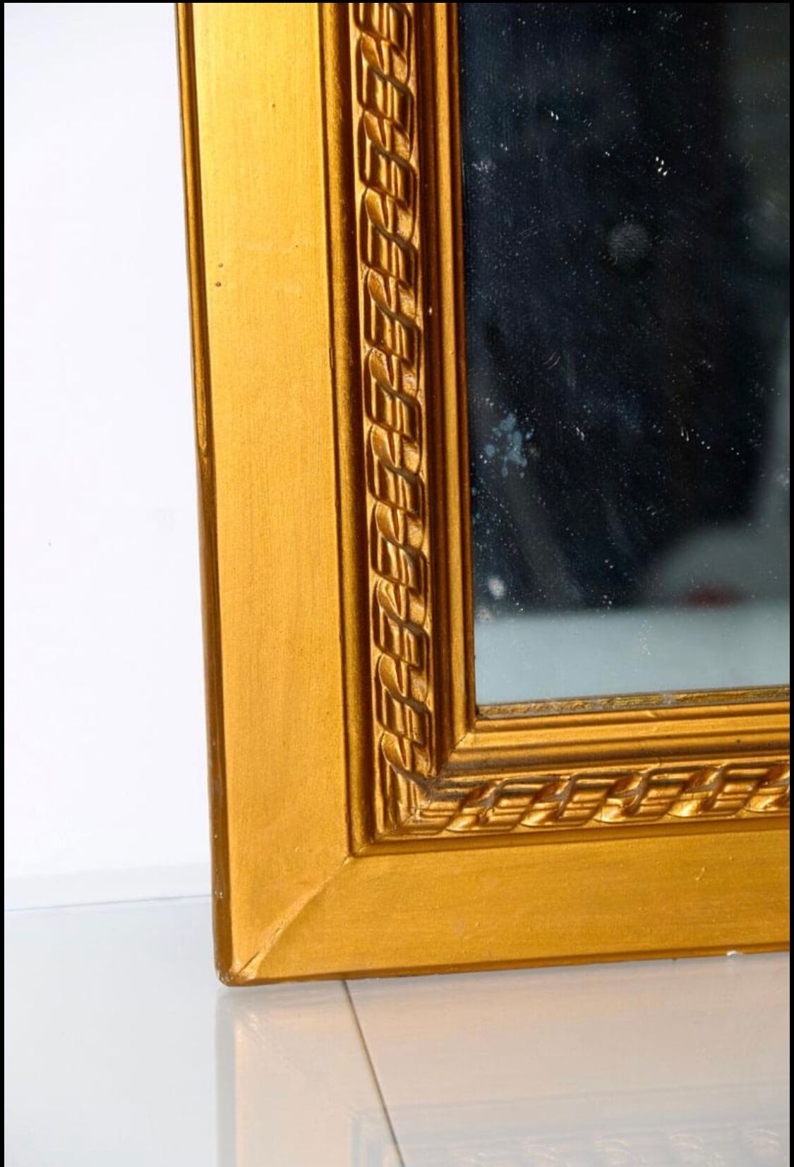 Rectangle mirror with knot