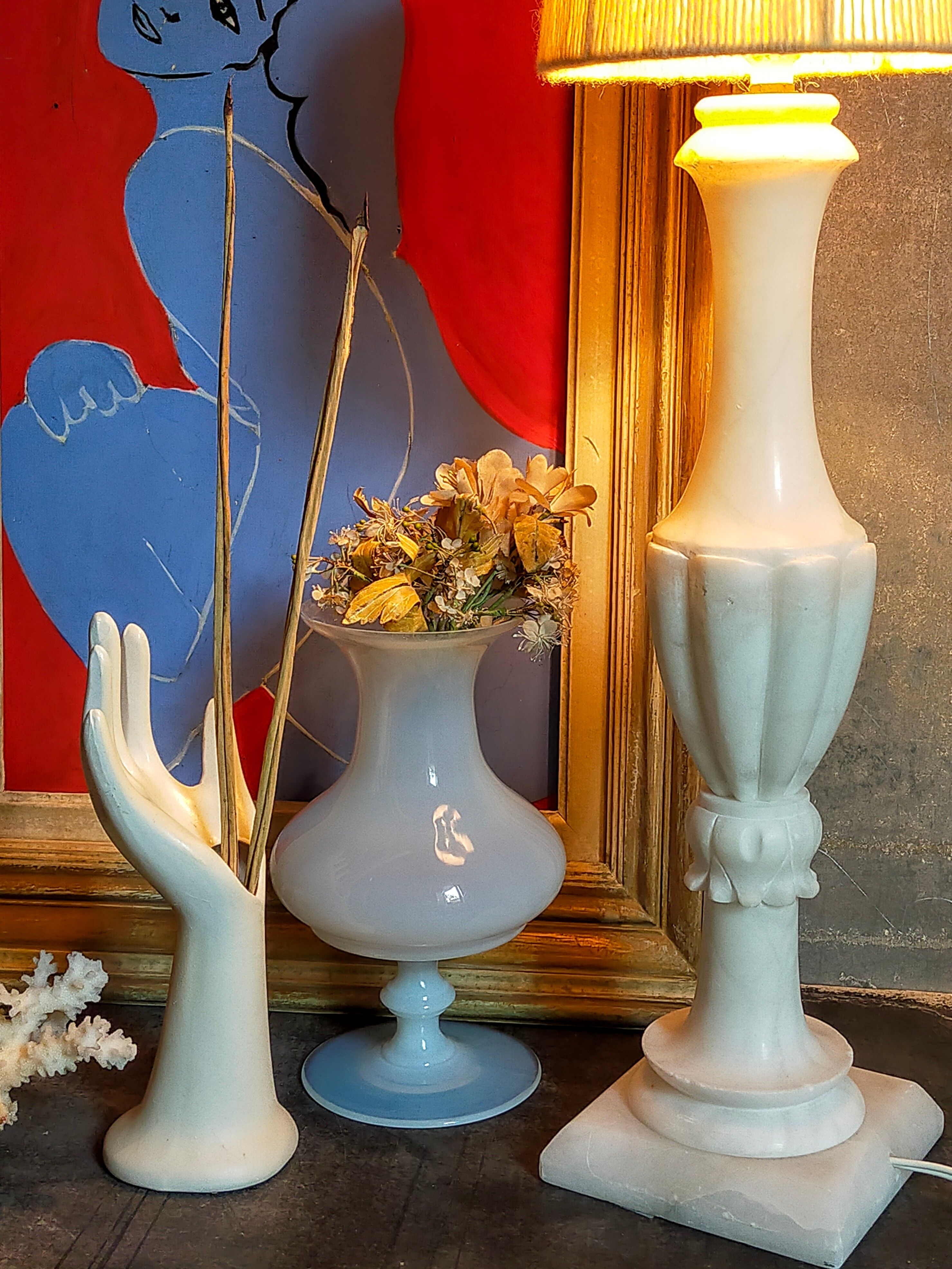 Lampe de table en albâtre, pied balustre, abat-jour en laine vierge