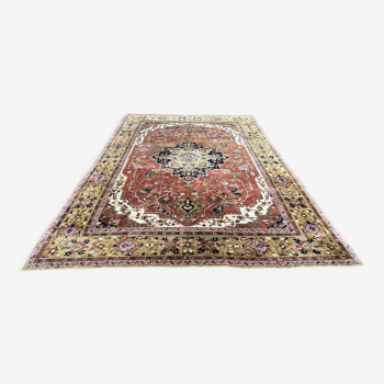 Indo-heriz Serapi Design, Geometric Carpet