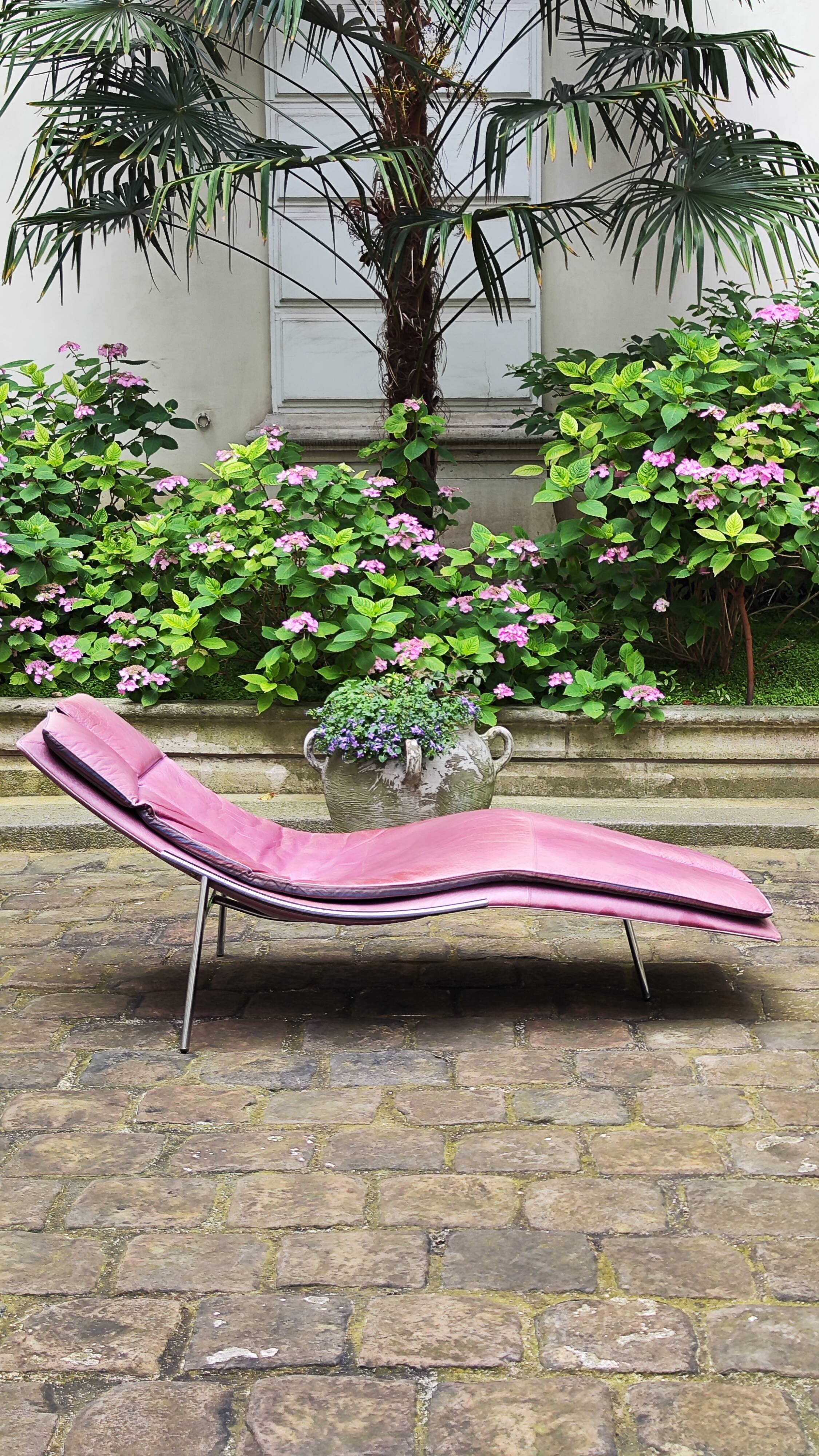 Leather armchair from the Giovanni Offredi years, Saporiti, 1970/80, Italy