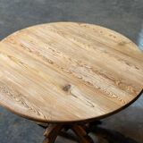 Round table in pitch pine and oak