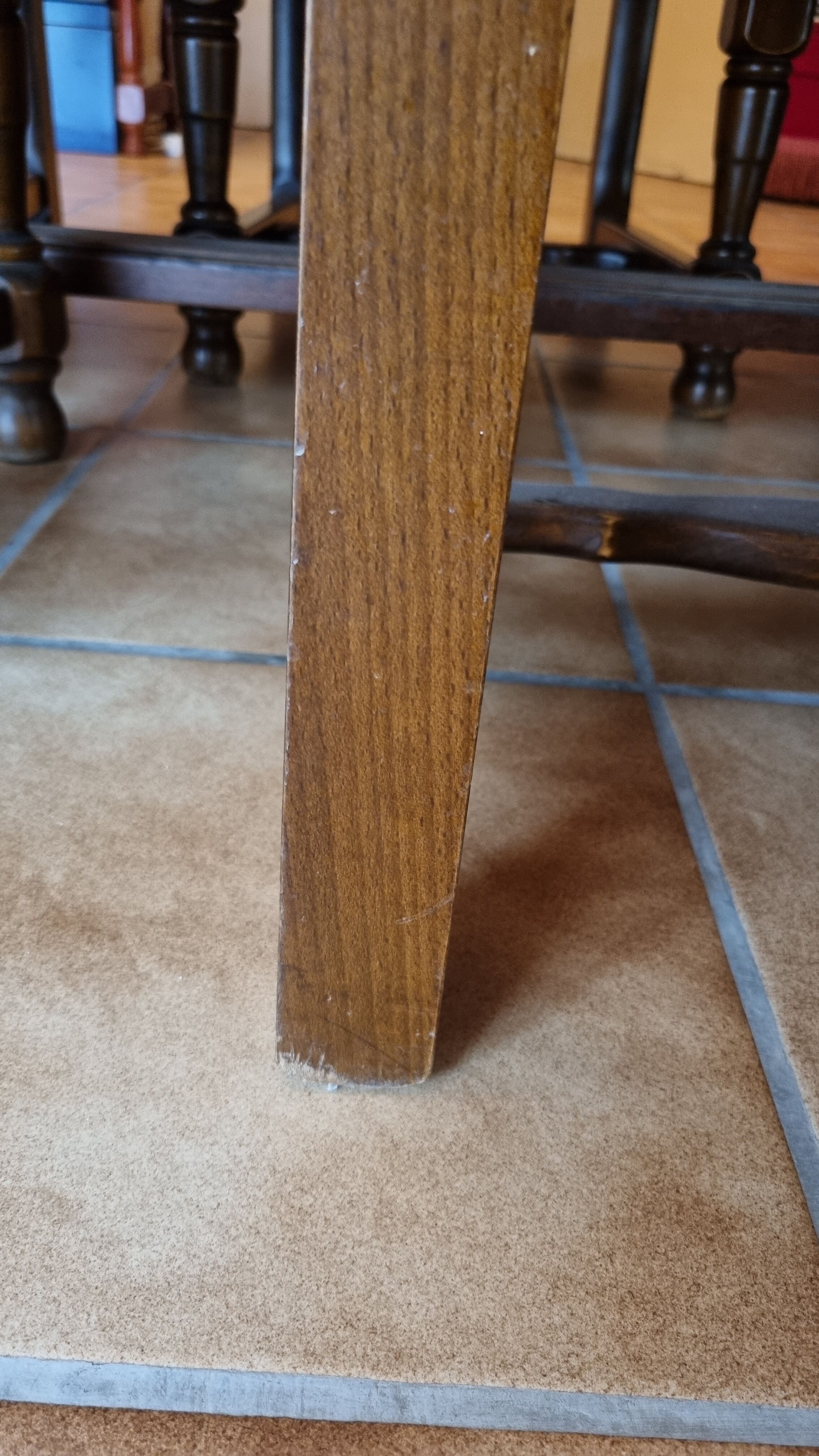 Lot 4 antique chairs