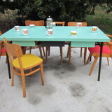 Table metal and formica