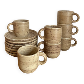 7 stoneware coffee cups