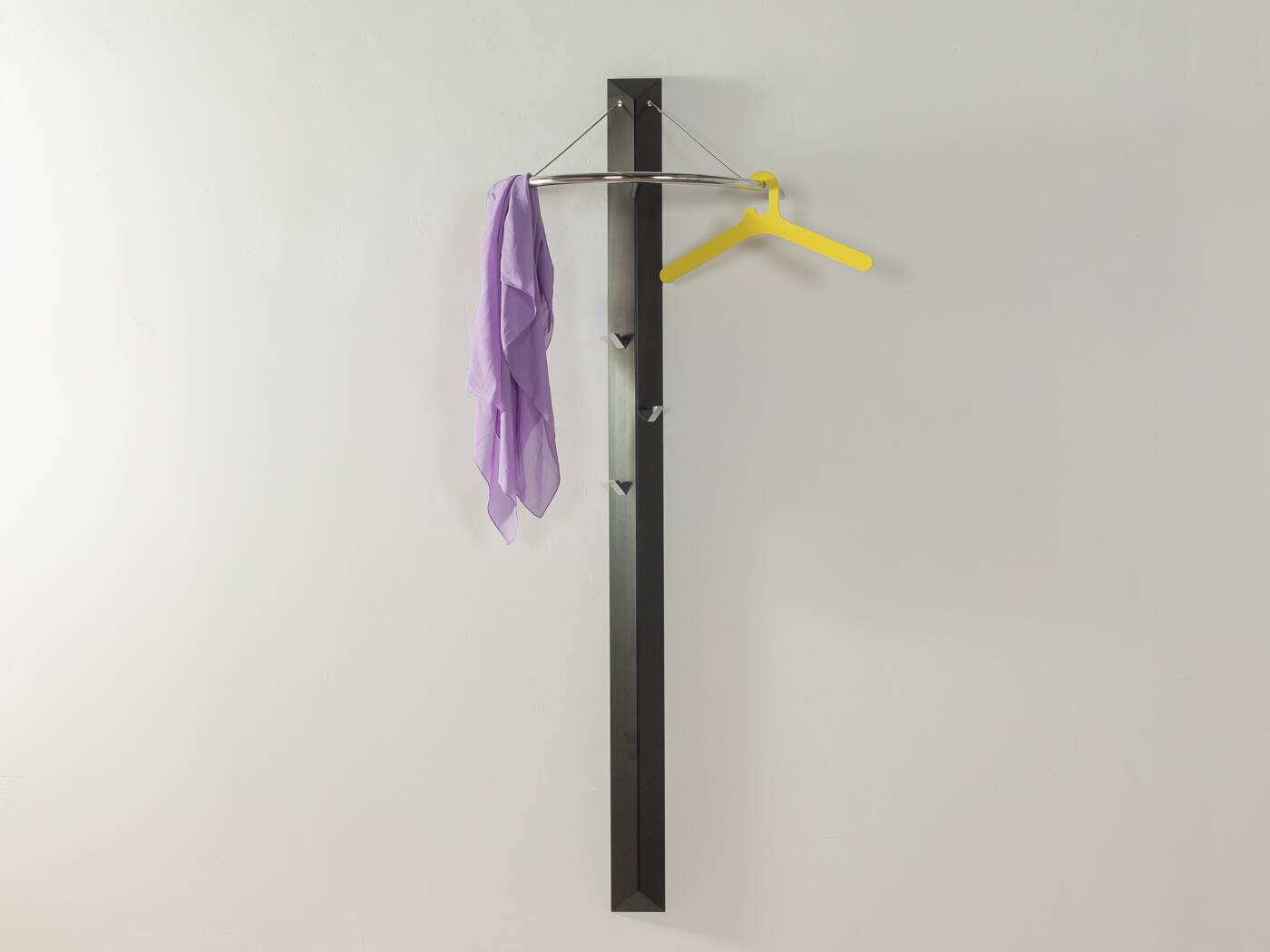 Postmodern clothes rack, Schönbuch