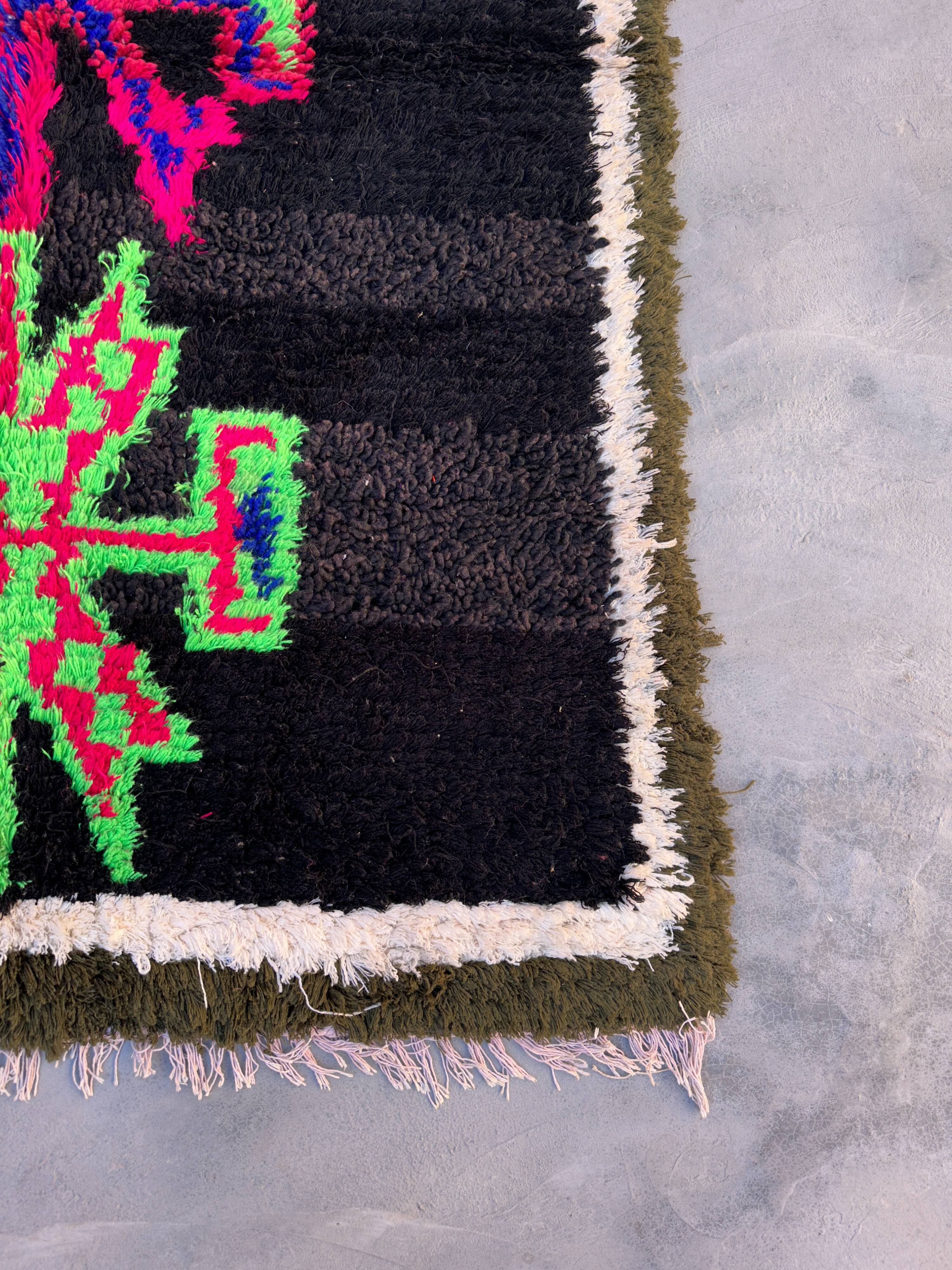 Moroccan Boucherouite rug black - 134 x 195 cm