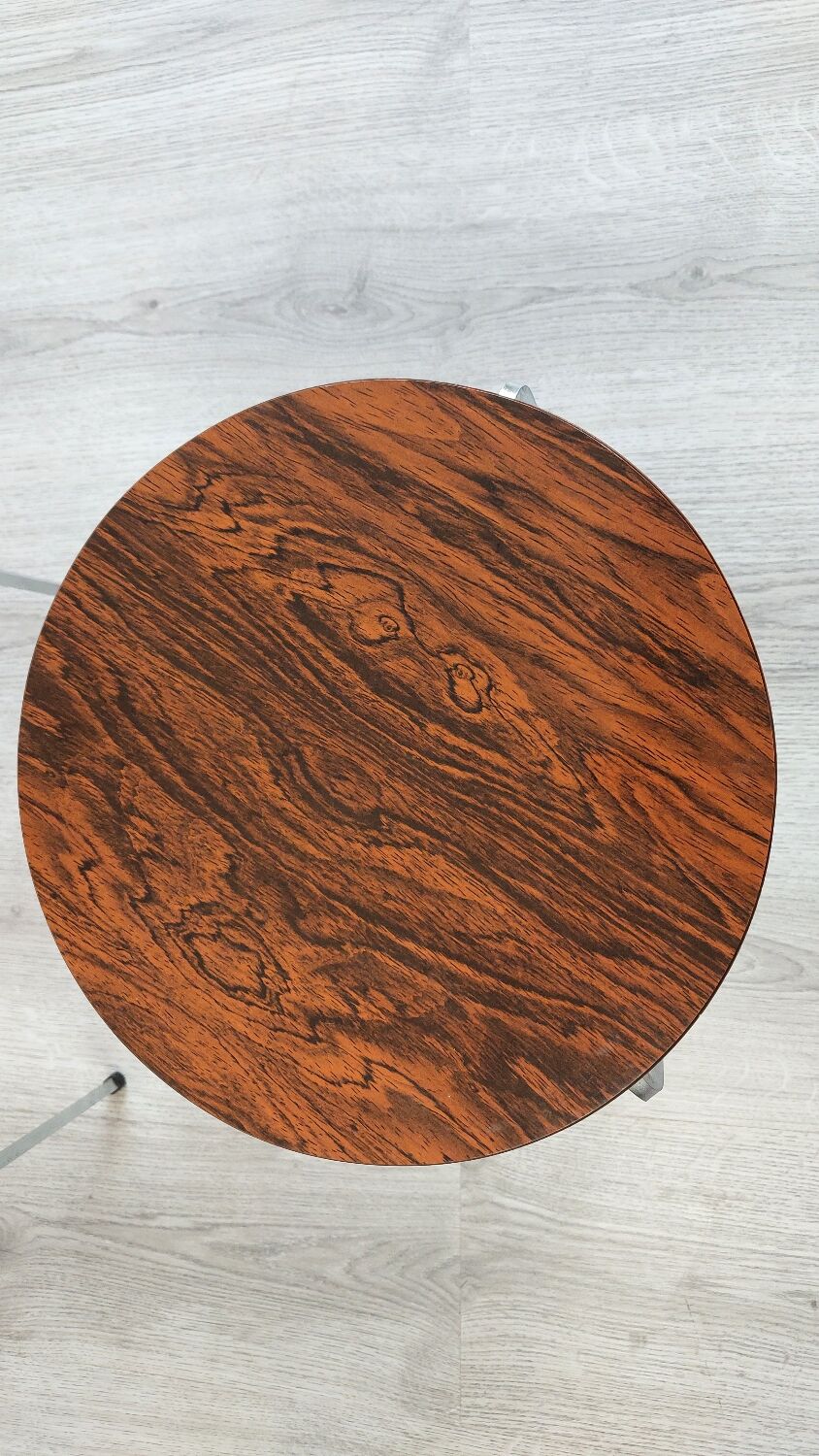 Nesting tables by VAZA Roden.