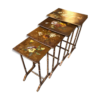 Napoleon III flower-decorated tables