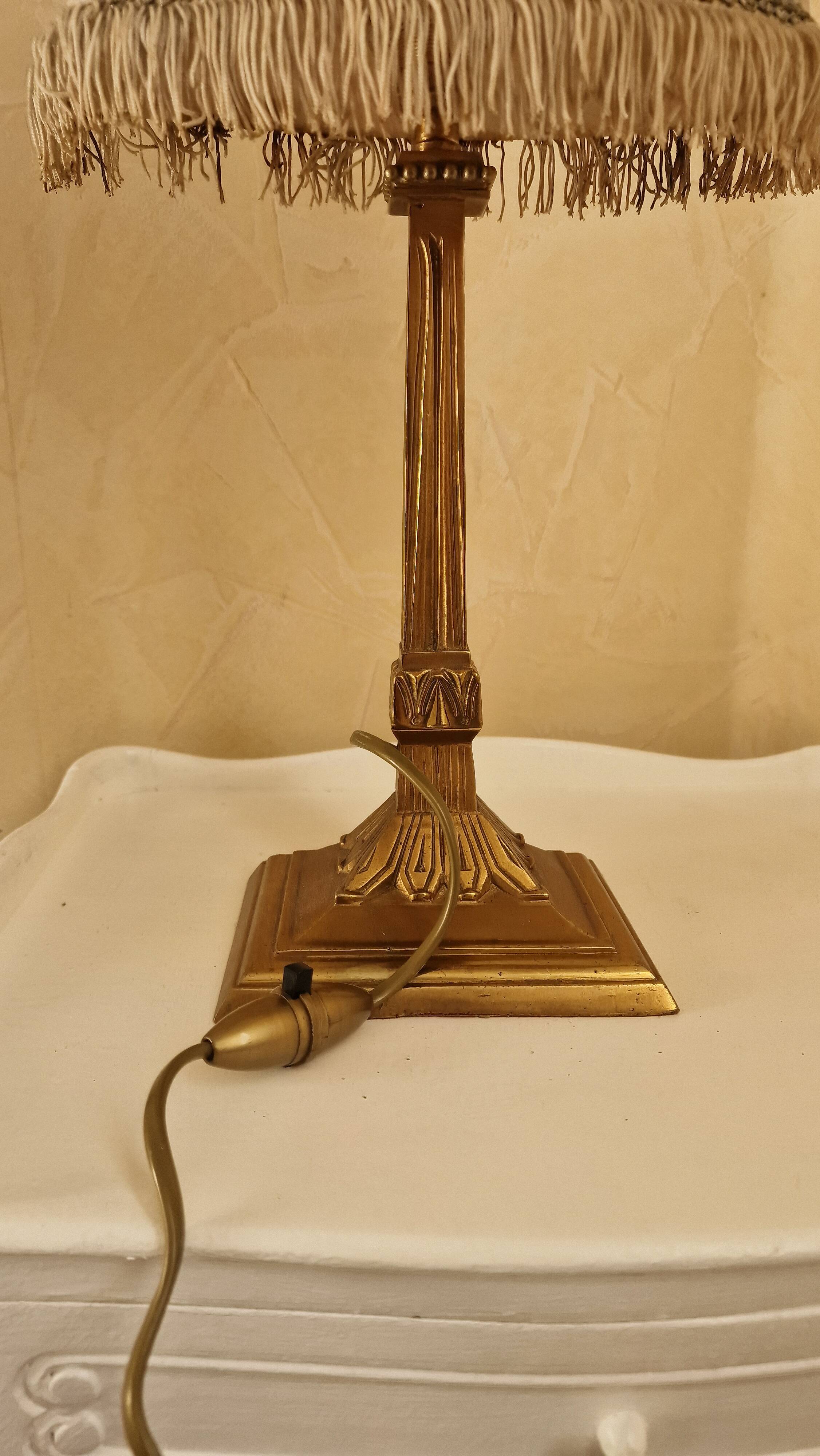 Pied de lampe art deco en laiton