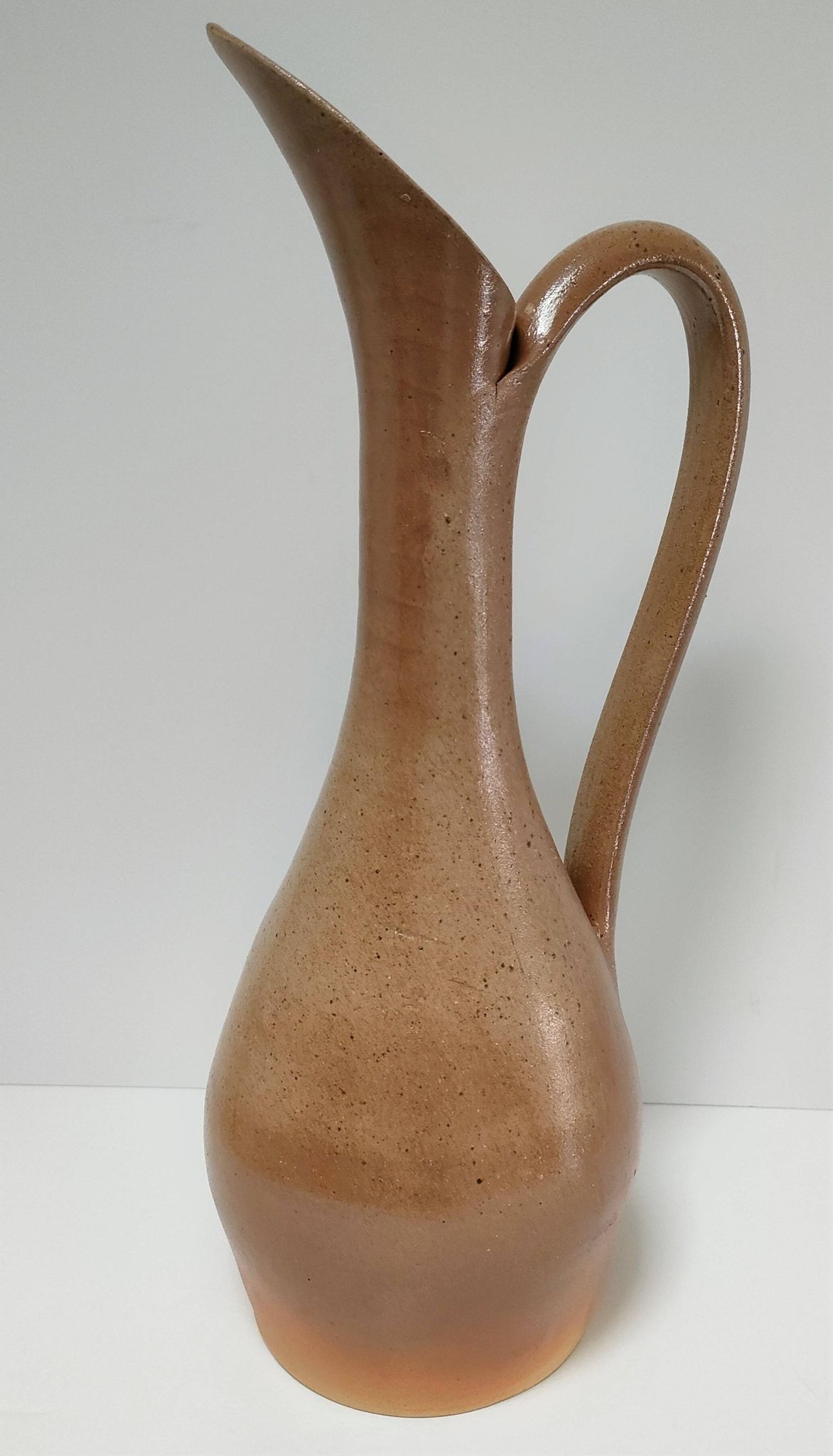 Pichet grès pyrité années 70 h.40,5 cm