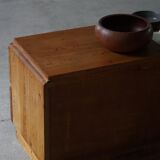Mid-20th century Art Deco chest of drawers in pine with metal handles, 1940s.