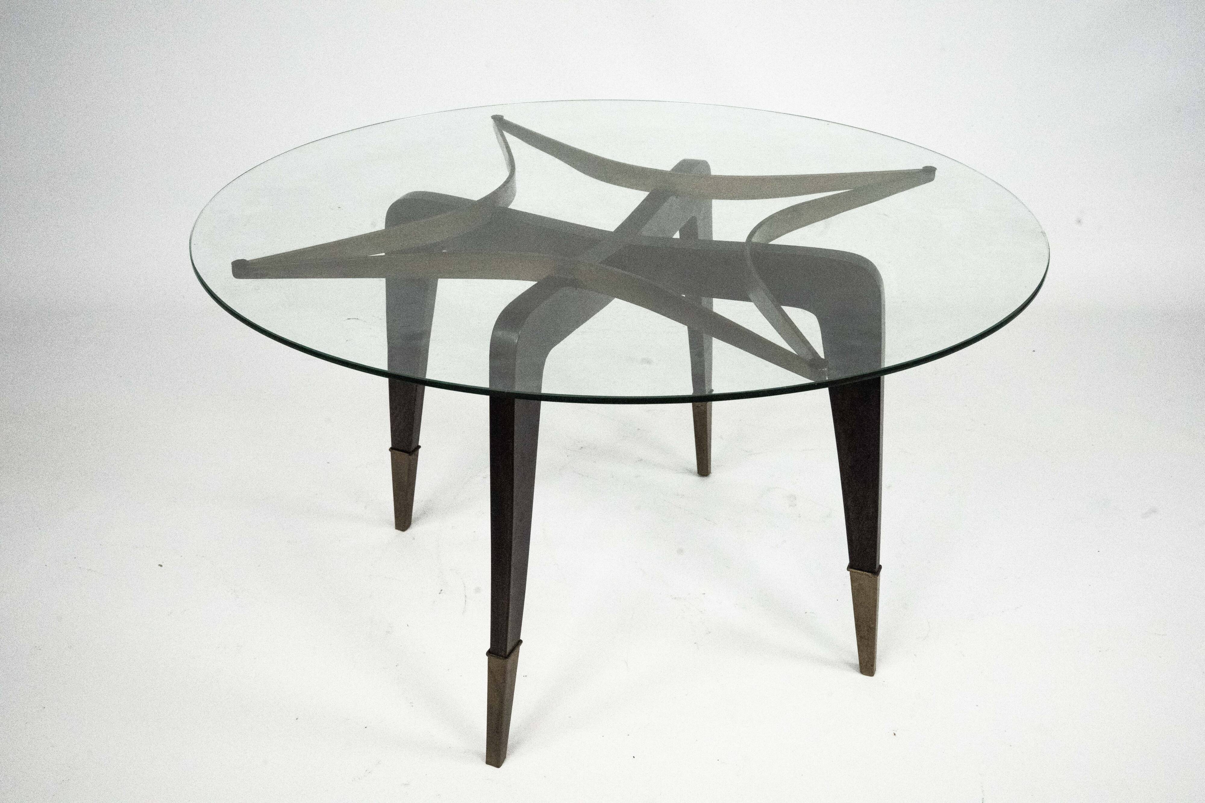Rare mid-century round coffee table by Paolo Buffa, Italy, 1950s.