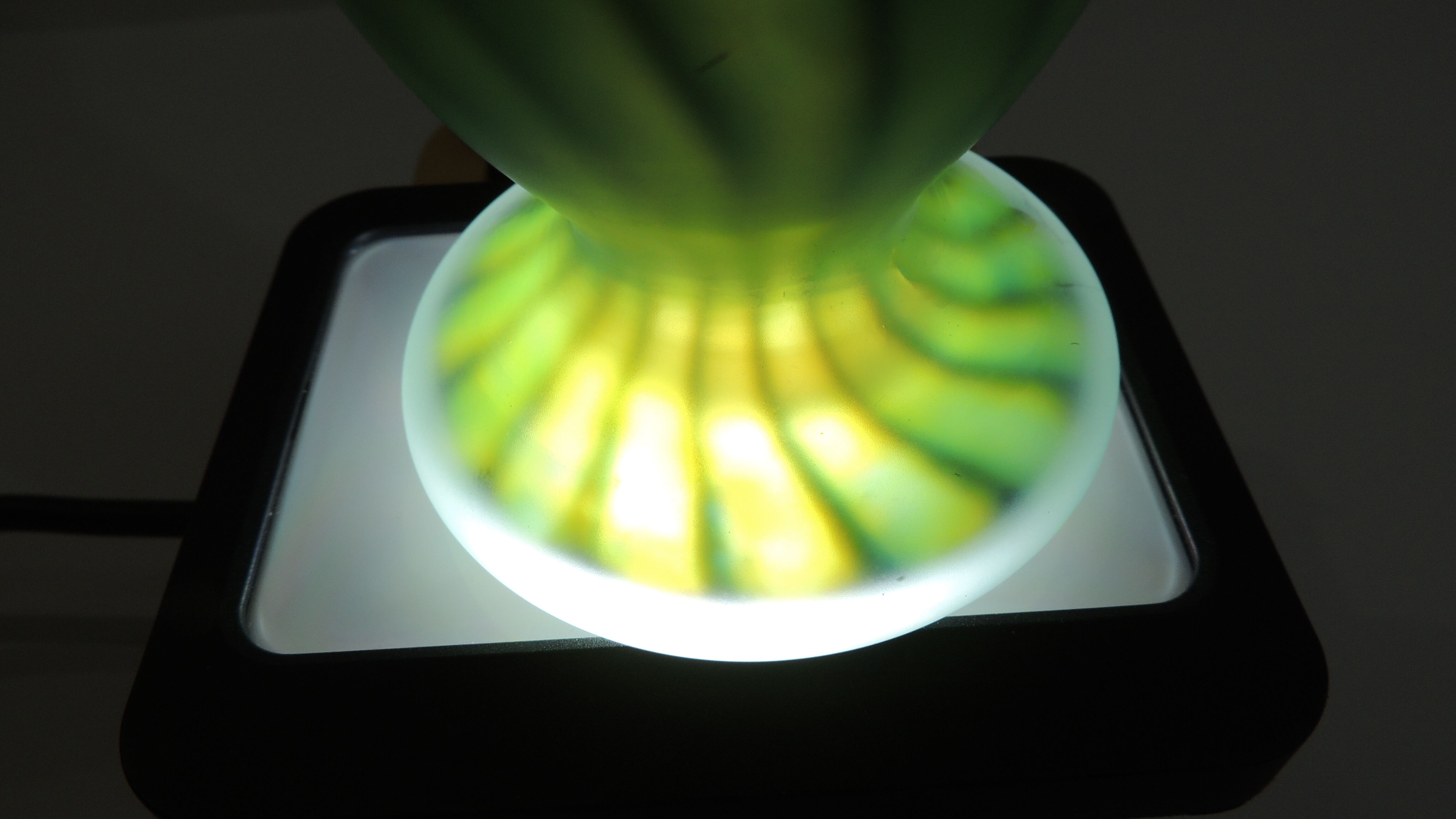 Glass paste vase / vintage