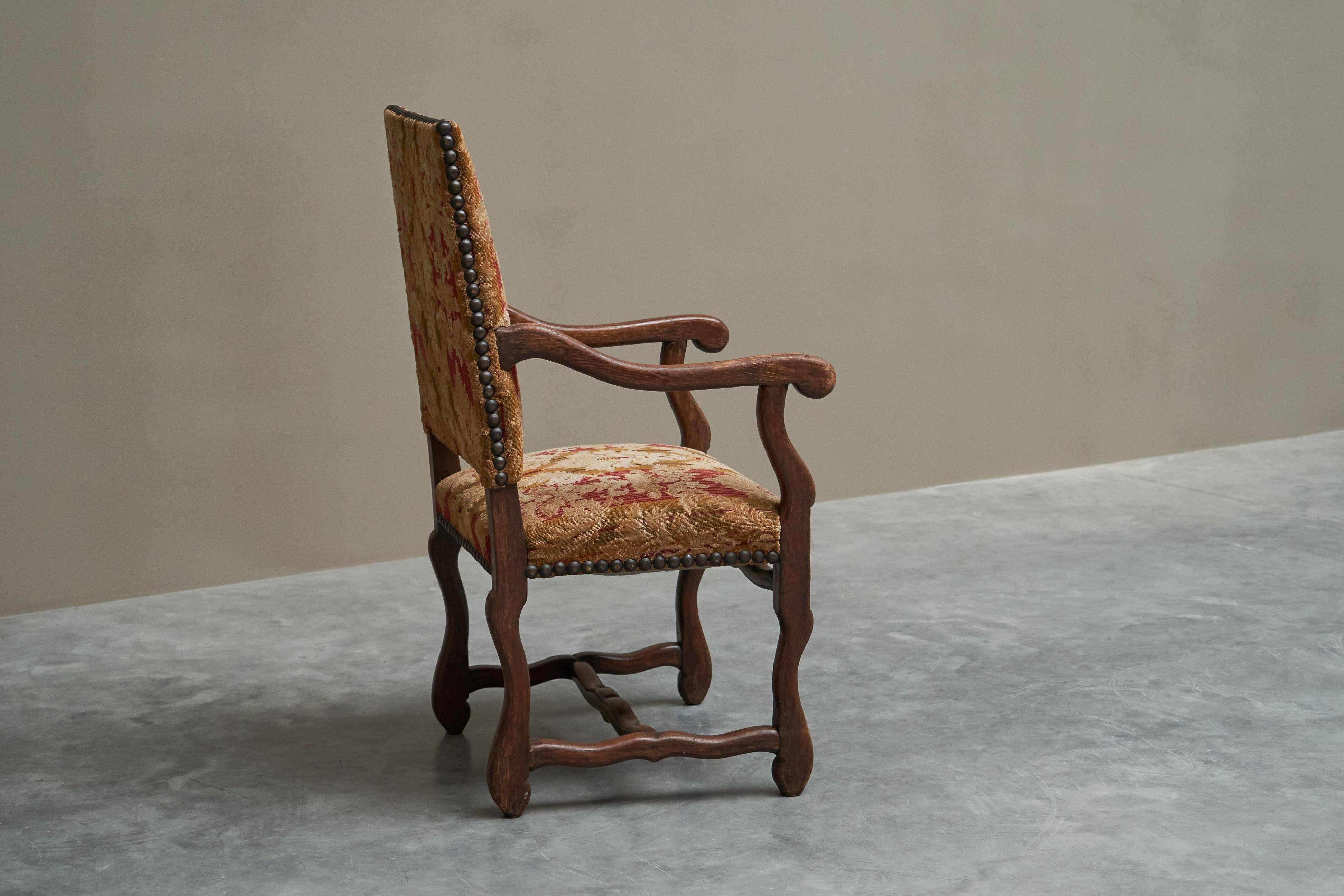 Sheep Bone Armchair in solid wood and 19th-century upholstery