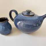 Teapot and milk jug set in glazed ceramic (cobalt blue) design