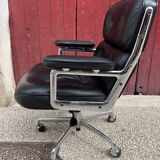 Charles Eames Vitra ES104 leather office chair
