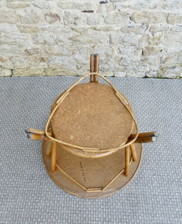 Table basse en rotin, tripode, avec double plateau, années 60