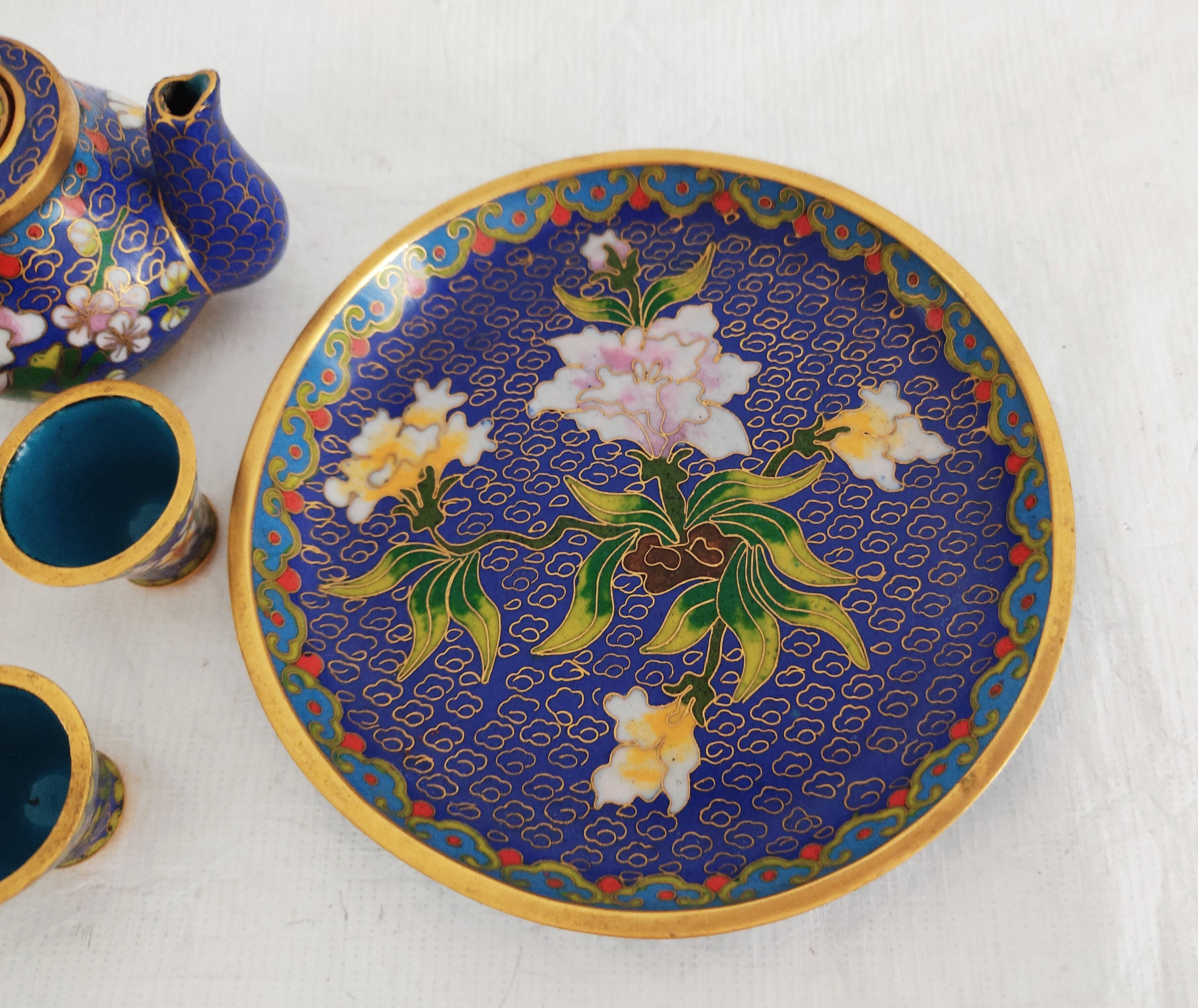 China miniature tea service enamels partitioned