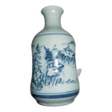 Small vase variations of blue