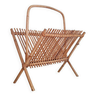 Magazine rack - rattan magazine rack