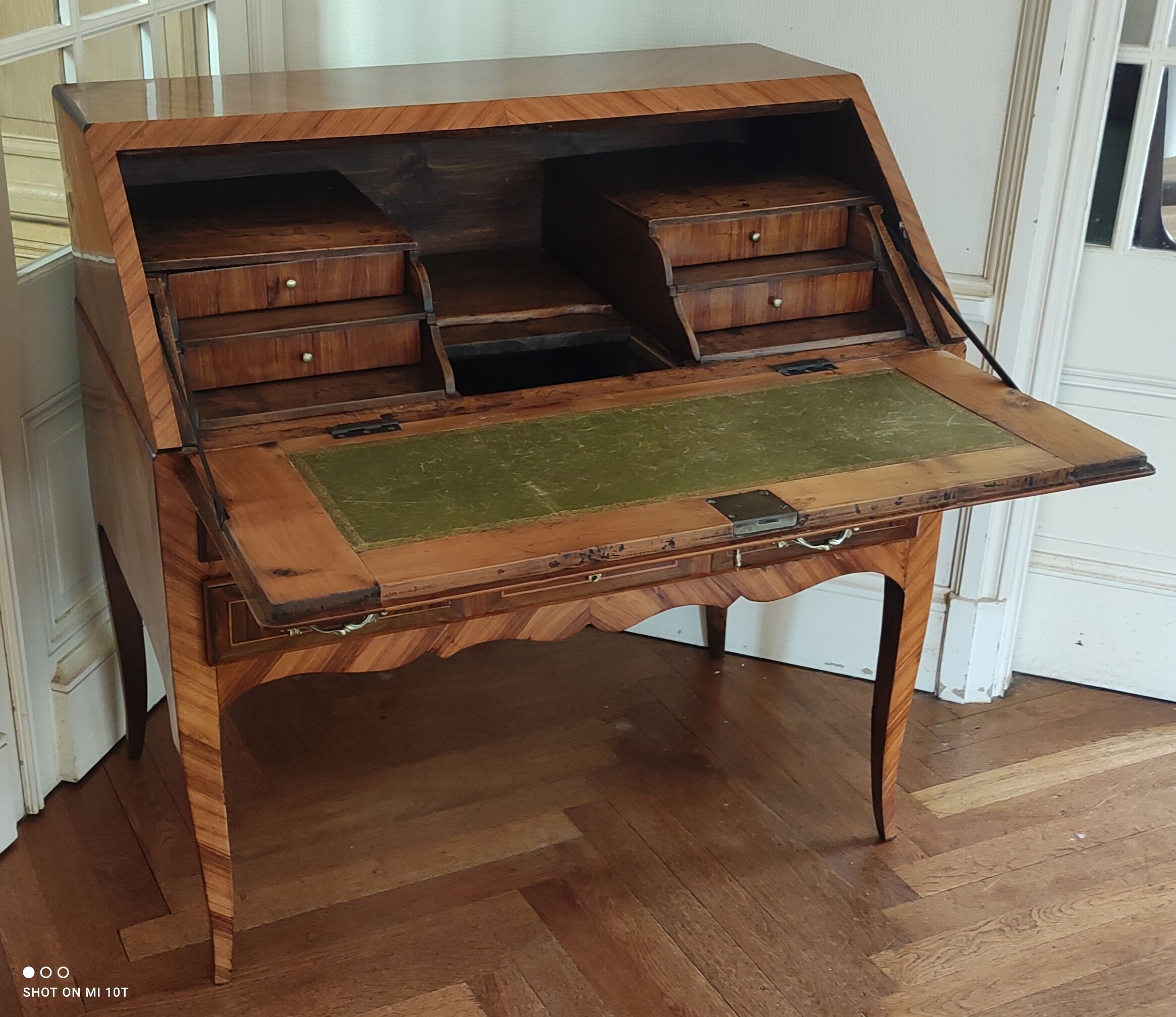 Louis xv period slope office