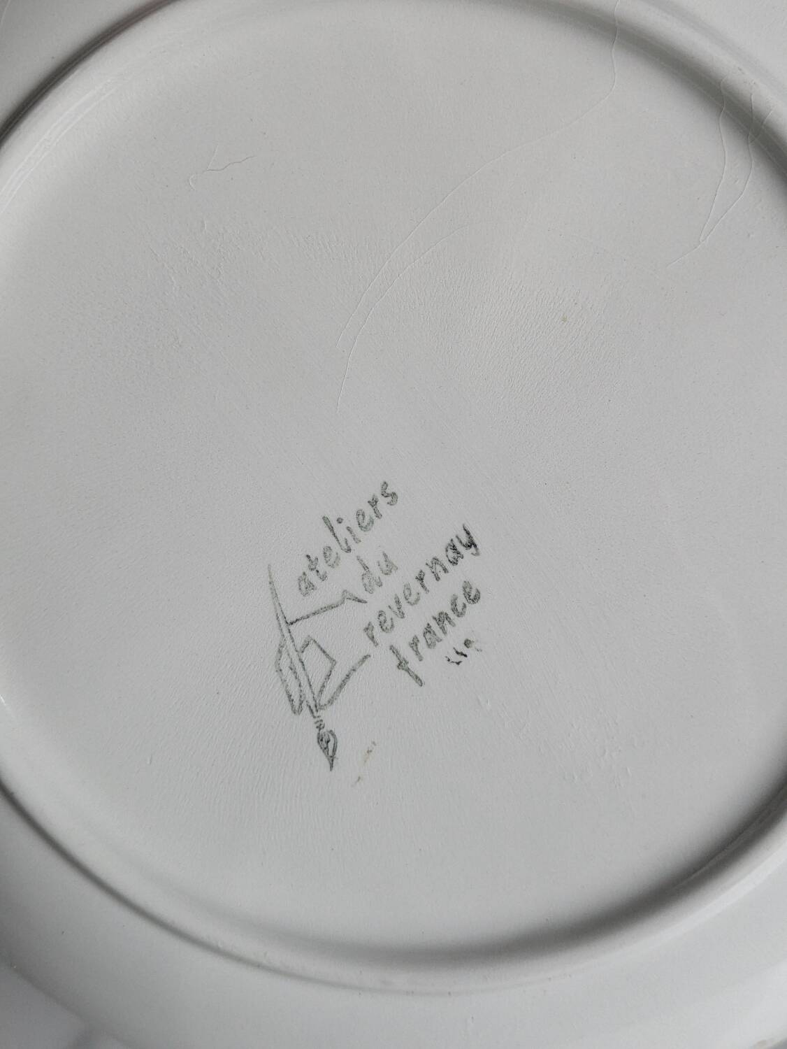Shell service in slipware
