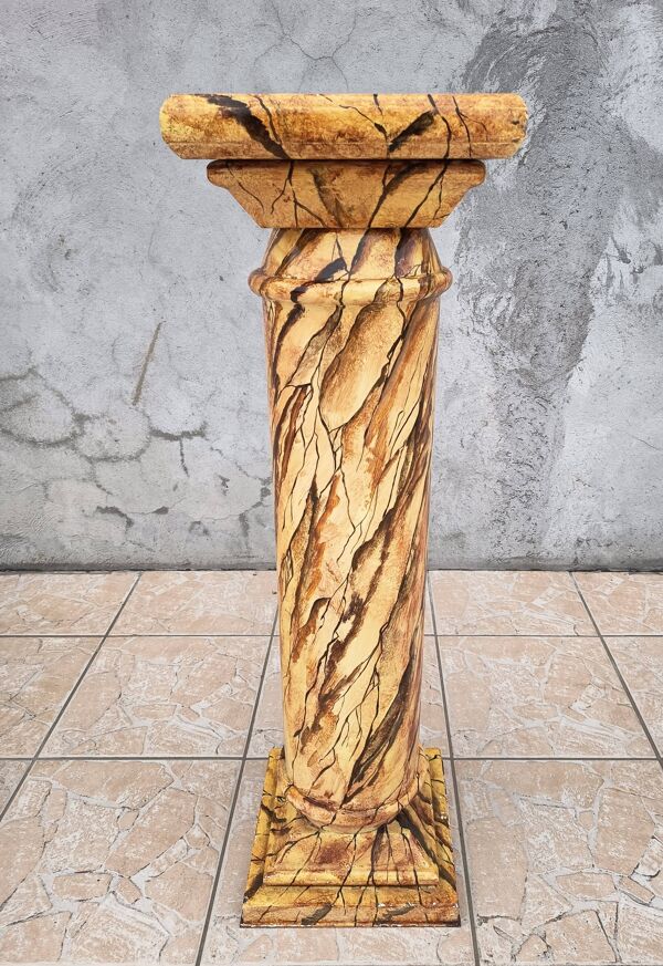 Colonne en fer immitation marbre