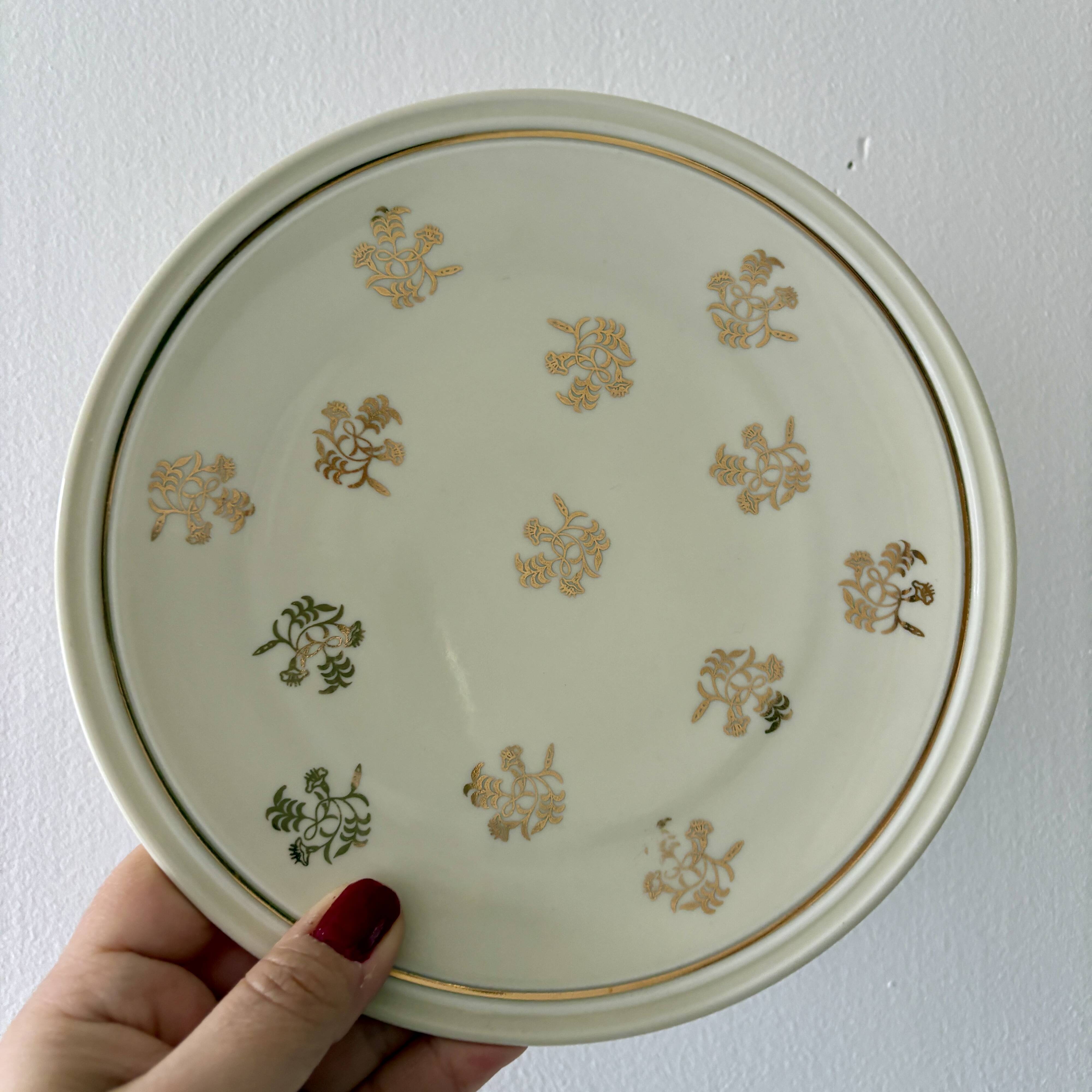 Lot de 11 assiettes à dessert anciennes en porcelaine de Limoges