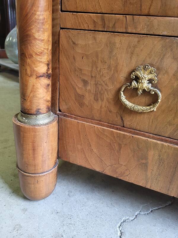 EMPIRE CHEST OF 4 DRAWERS IN BLOND WALNUT FROM THE 19TH CENTURY