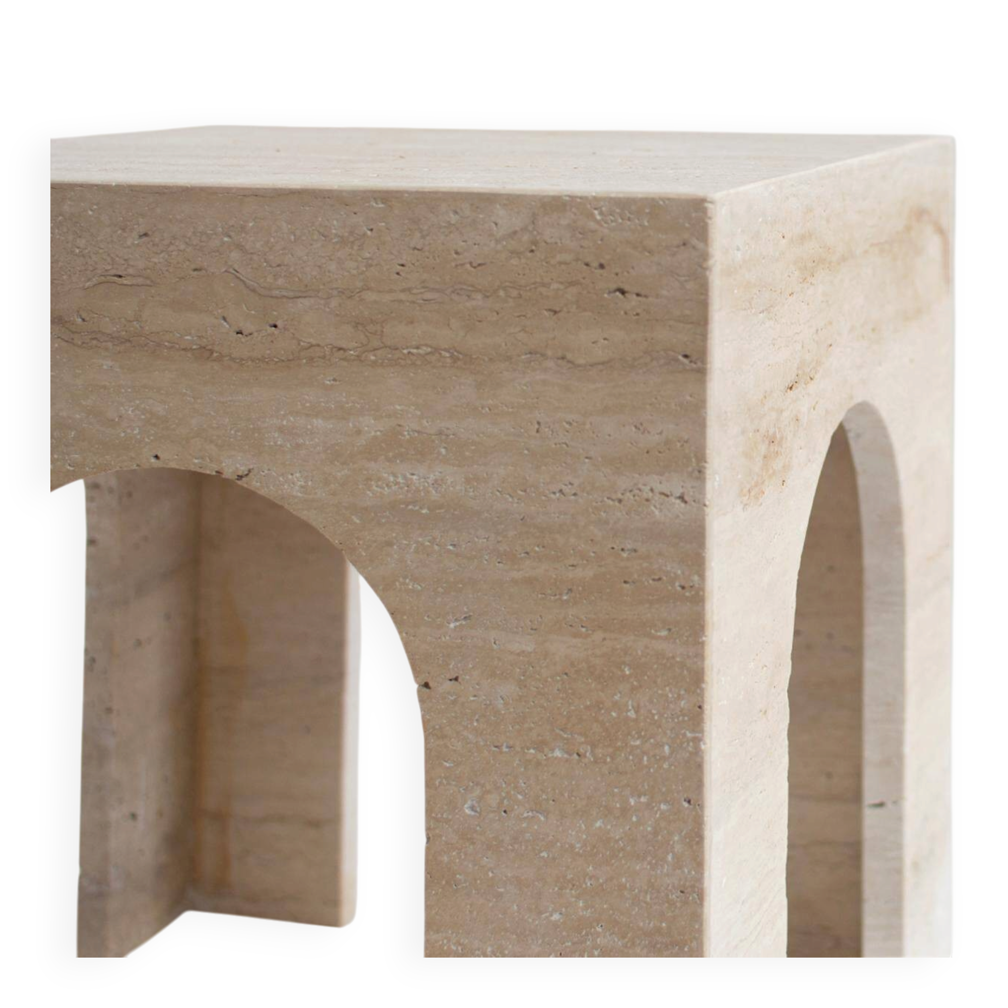 Table d'appoint en arc travertin