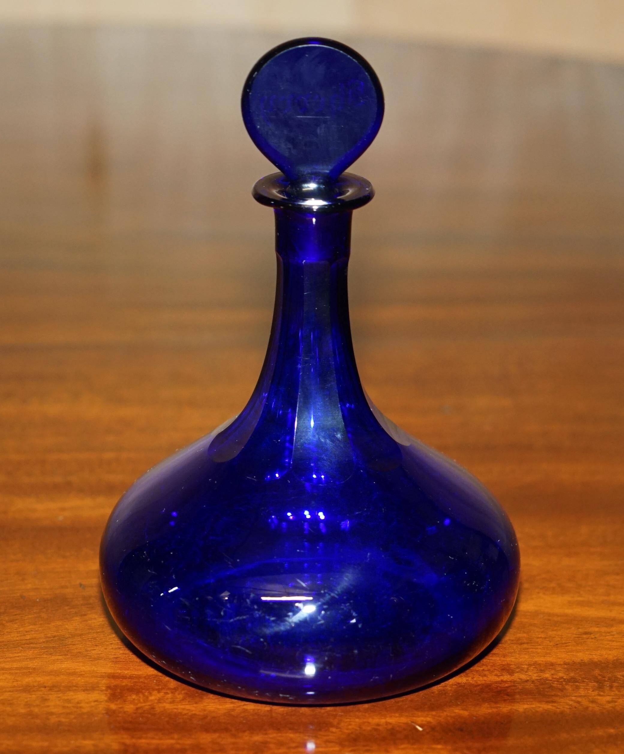 Carafe à Sherry et Verres en Verre Bleu Bristol Antique