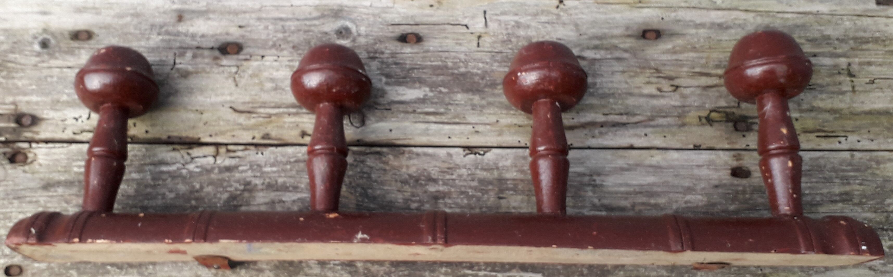 Porte manteau en bois