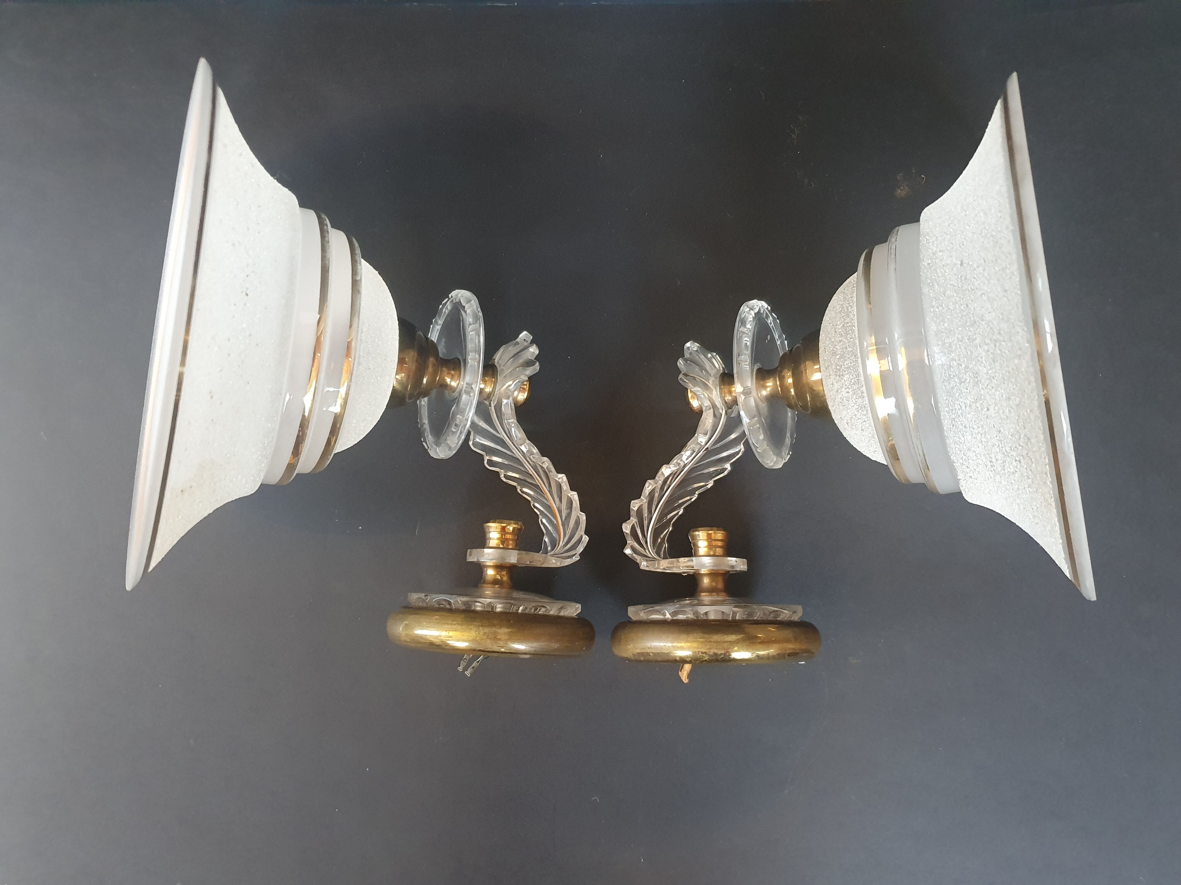 Paire d'appliques vintage en verre sablé et doré