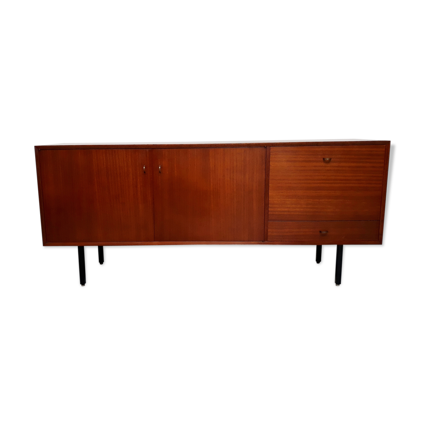 Ronieck's vintage metal foot sideboard