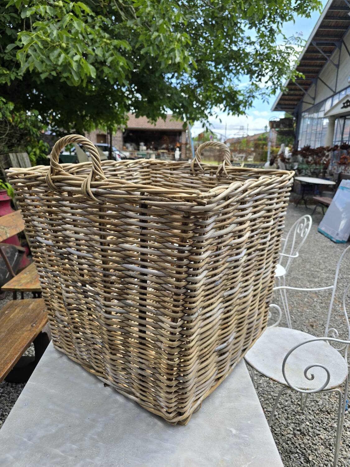 Wicker log basket