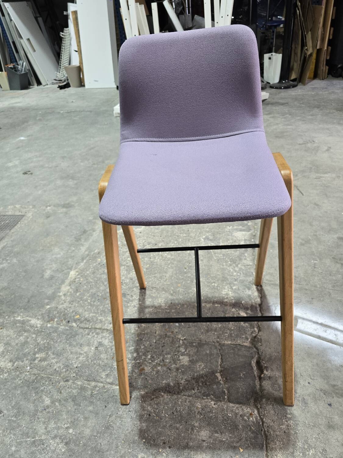 Viv Wood High Chair: Elegance and Versatility Redefined