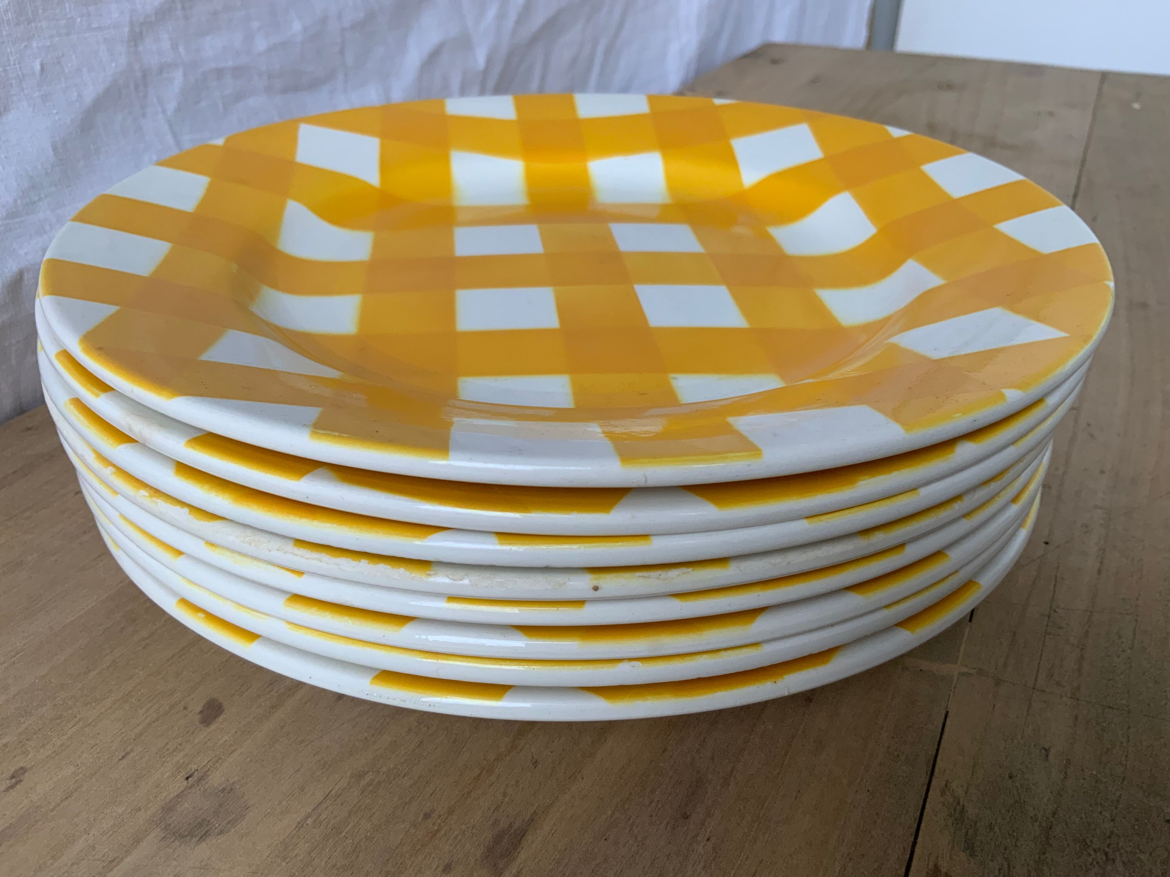 Vintage checkered plates