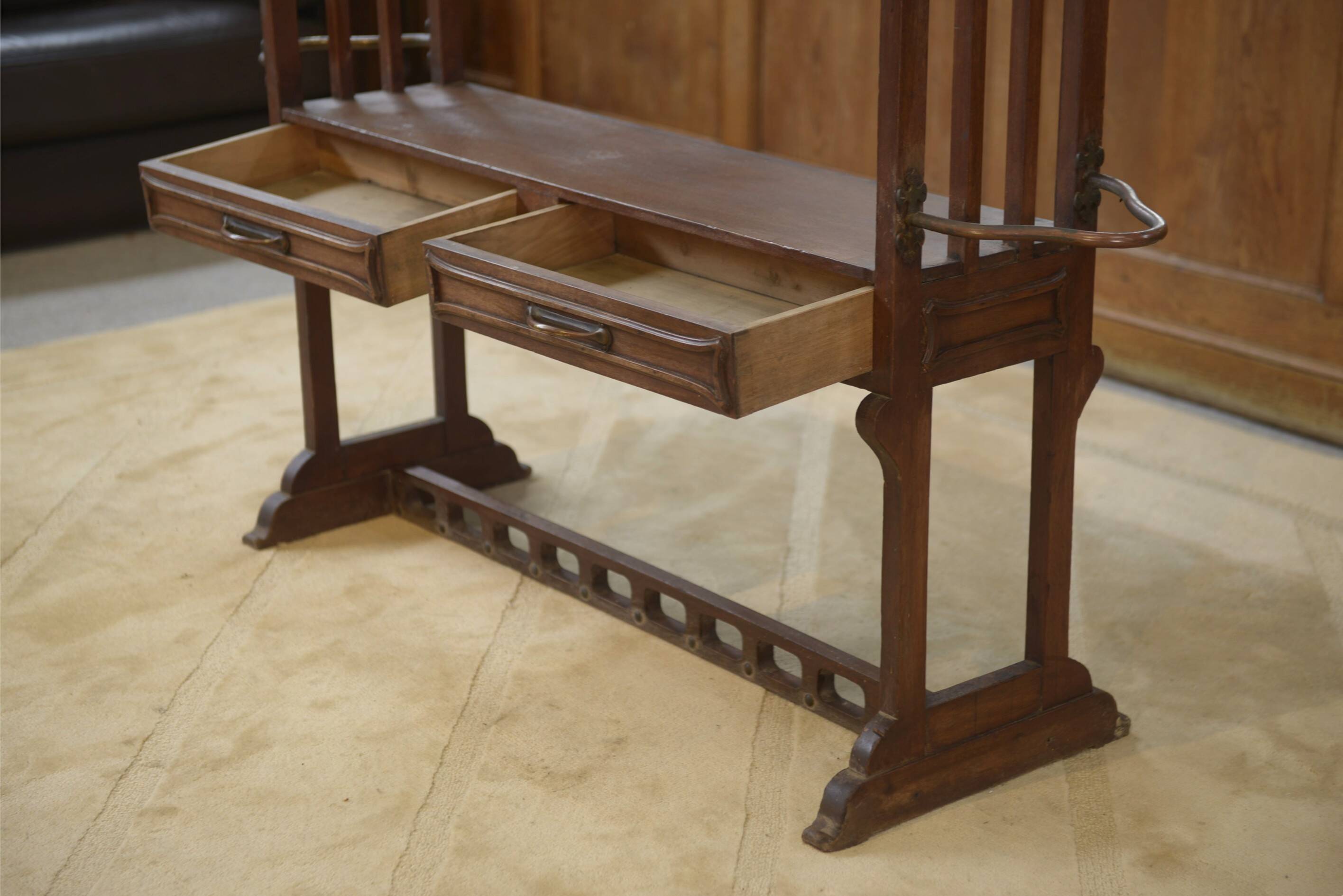 Mahogany cabinet Art Nouveau 1900s