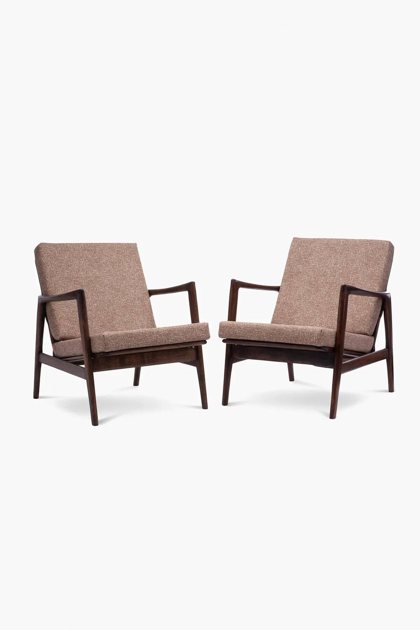Pair of stefan armchairs type 300-139