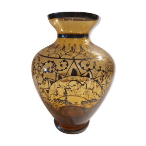 Vase avec inclusion d'argent pour