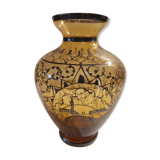 Vase with silver inclusion for decoration