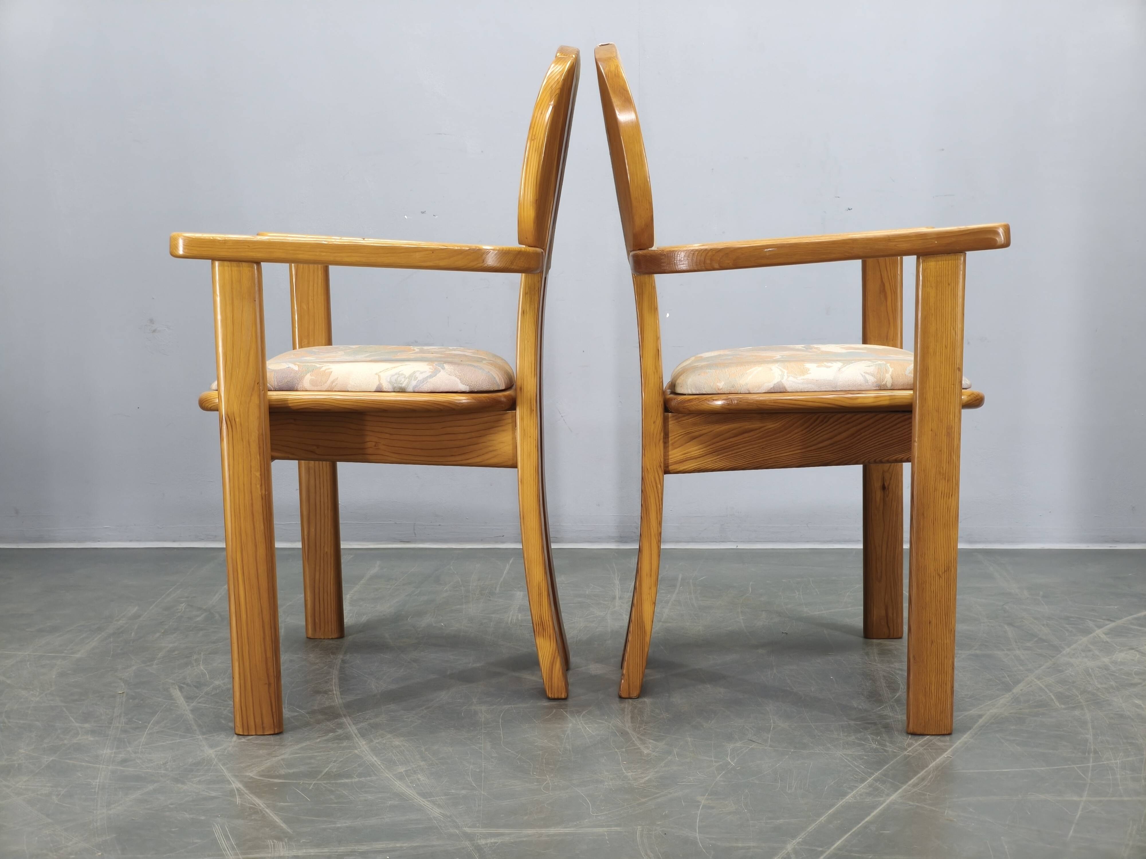 Set of 8 Czech Postmodern Pine Dining Armchairs, 1970s