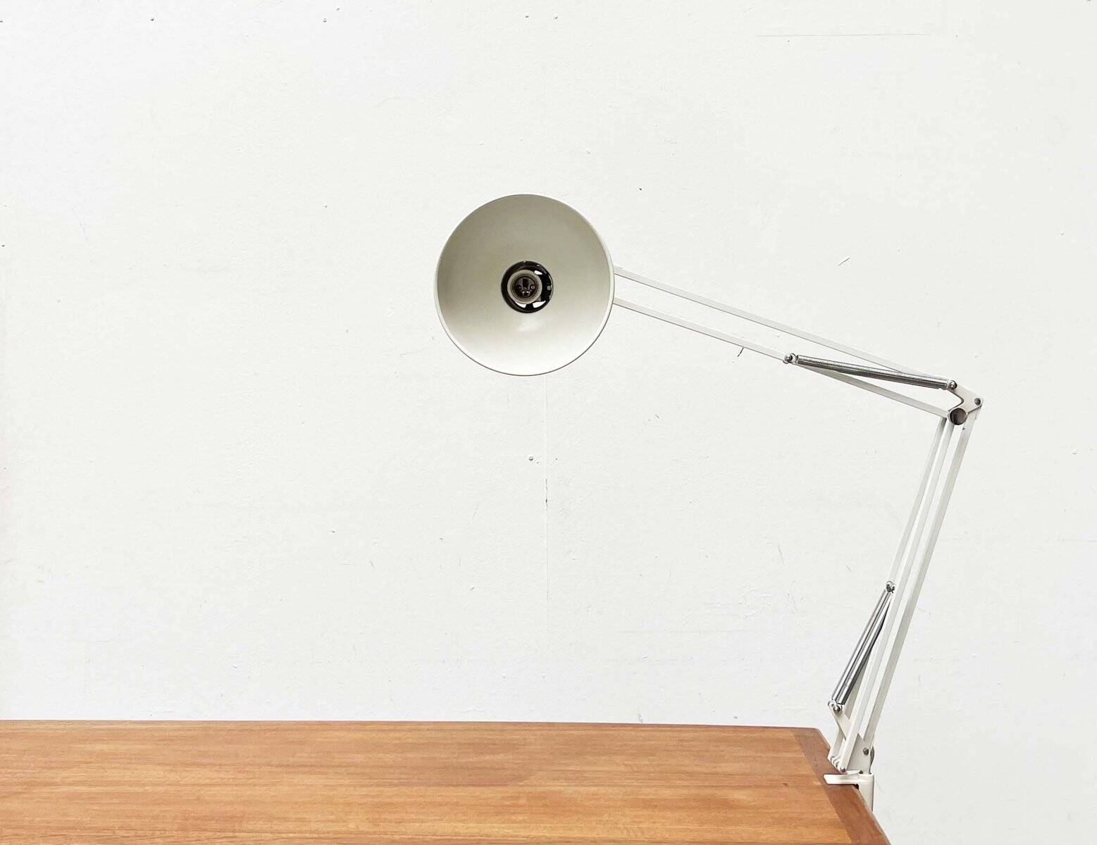Mid-Century Modern It Task Wall Lamp from Louis Poulsen, 1970s