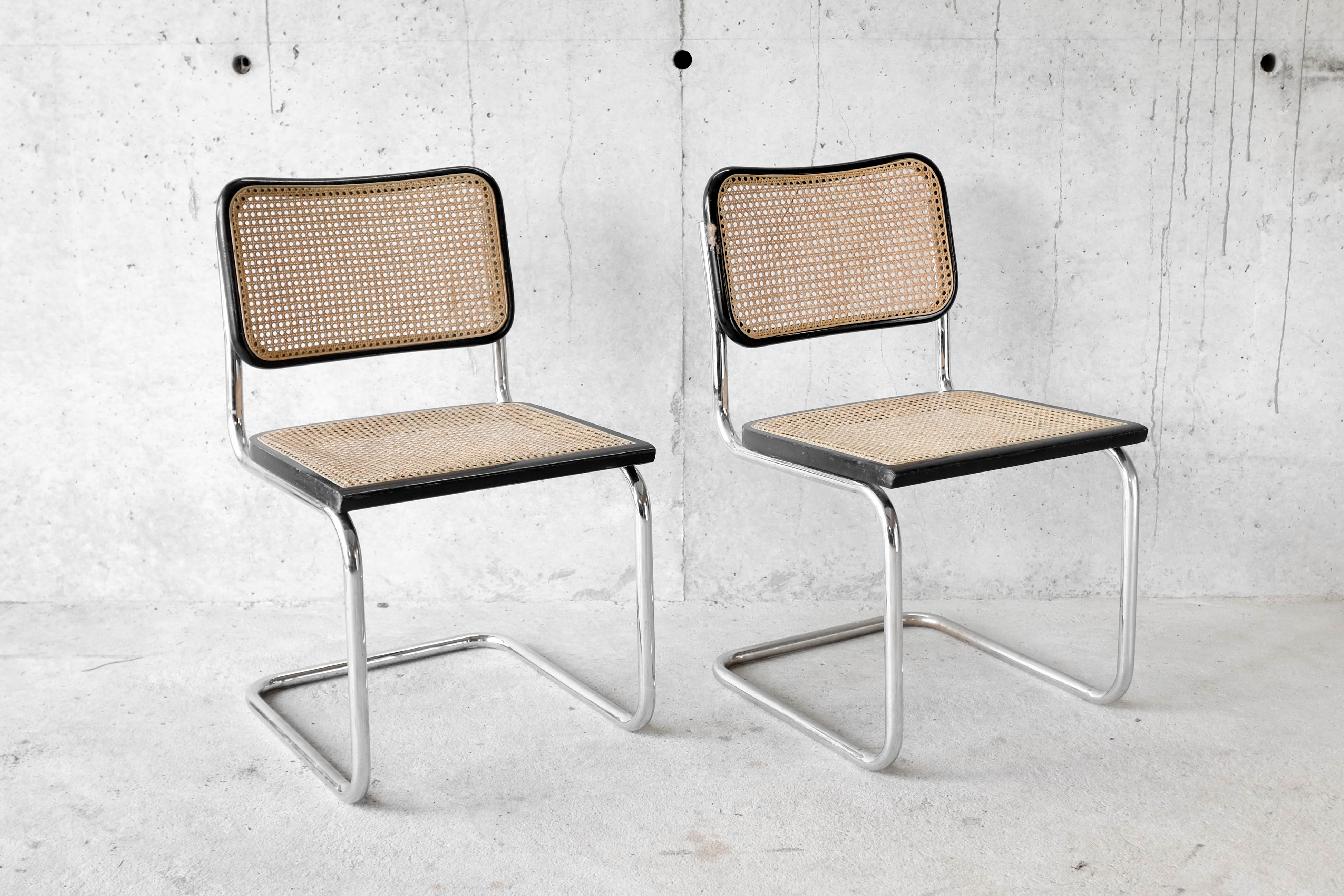 Pair of chairs cesca B32 black by Marcel Breuer