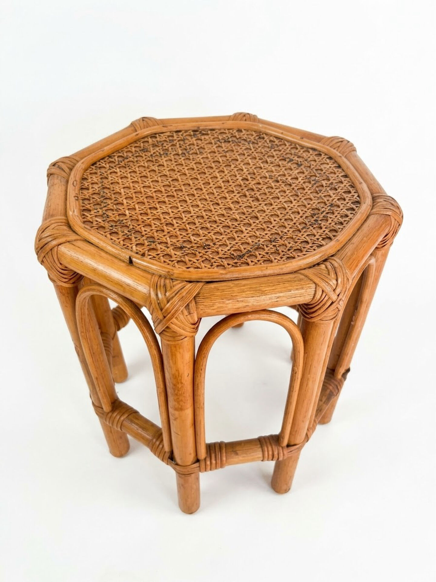 Tabouret vintage octogonal en rotin et cannage