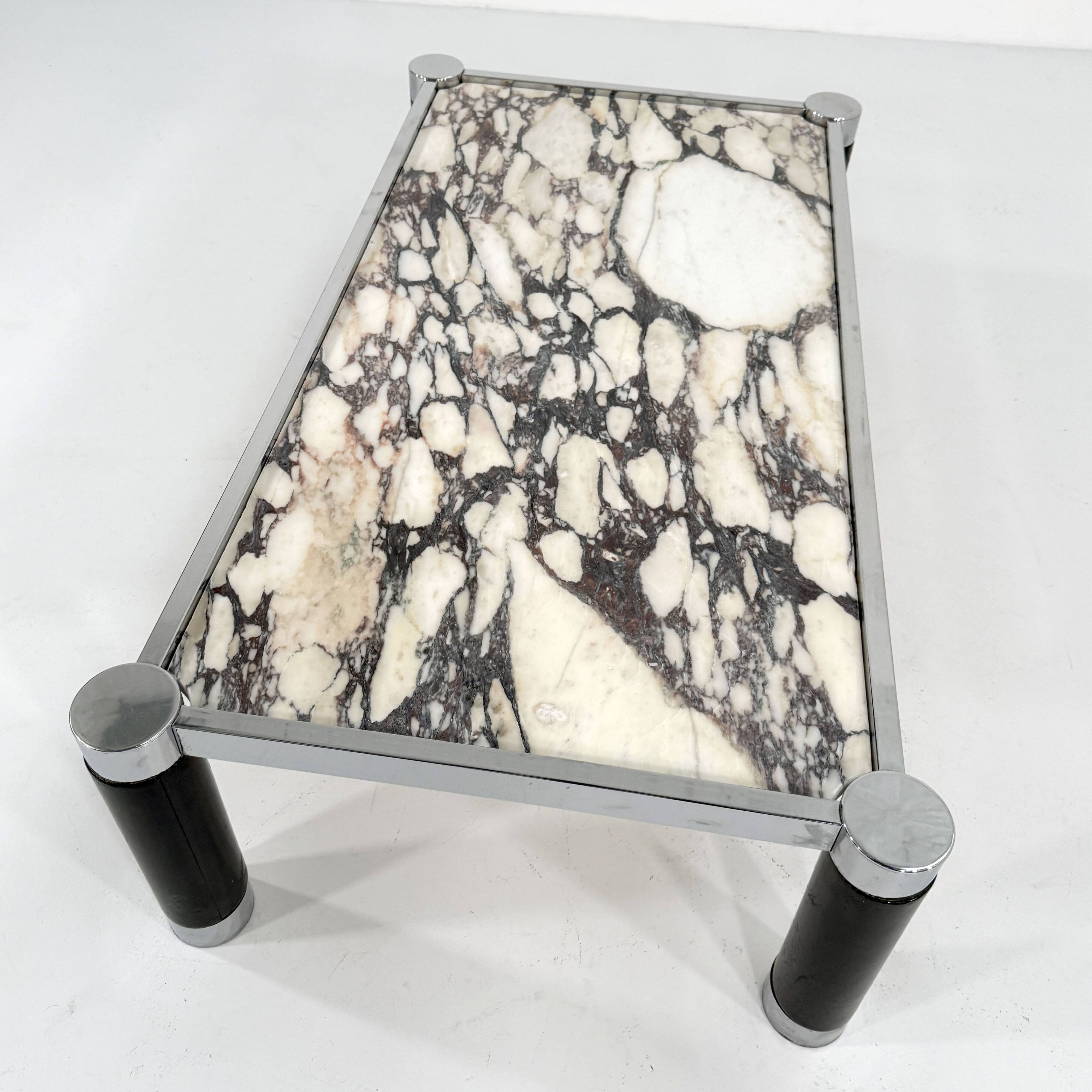 Table basse postmoderne en marbre Calacatta Violetta, 1980