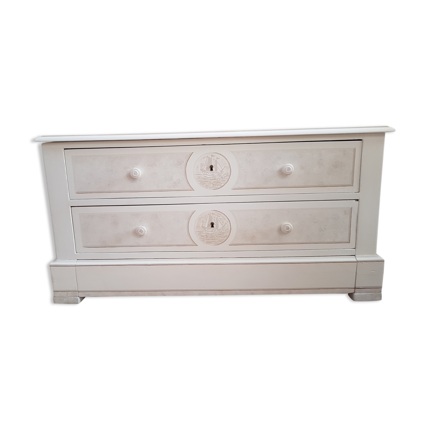 Commode patinée