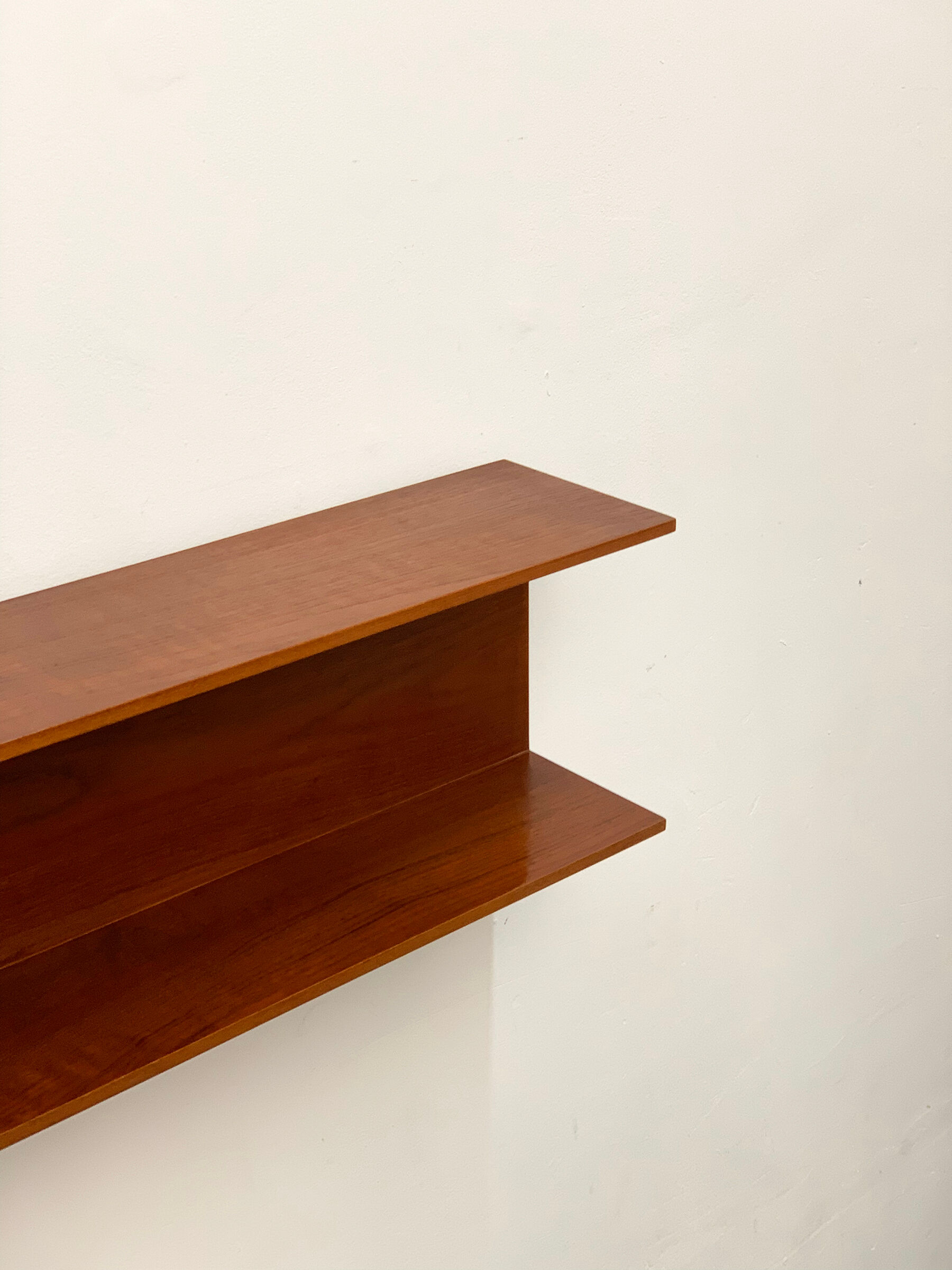 Wall shelf by Walter Wirz for Wilhelm Renz, Germany
