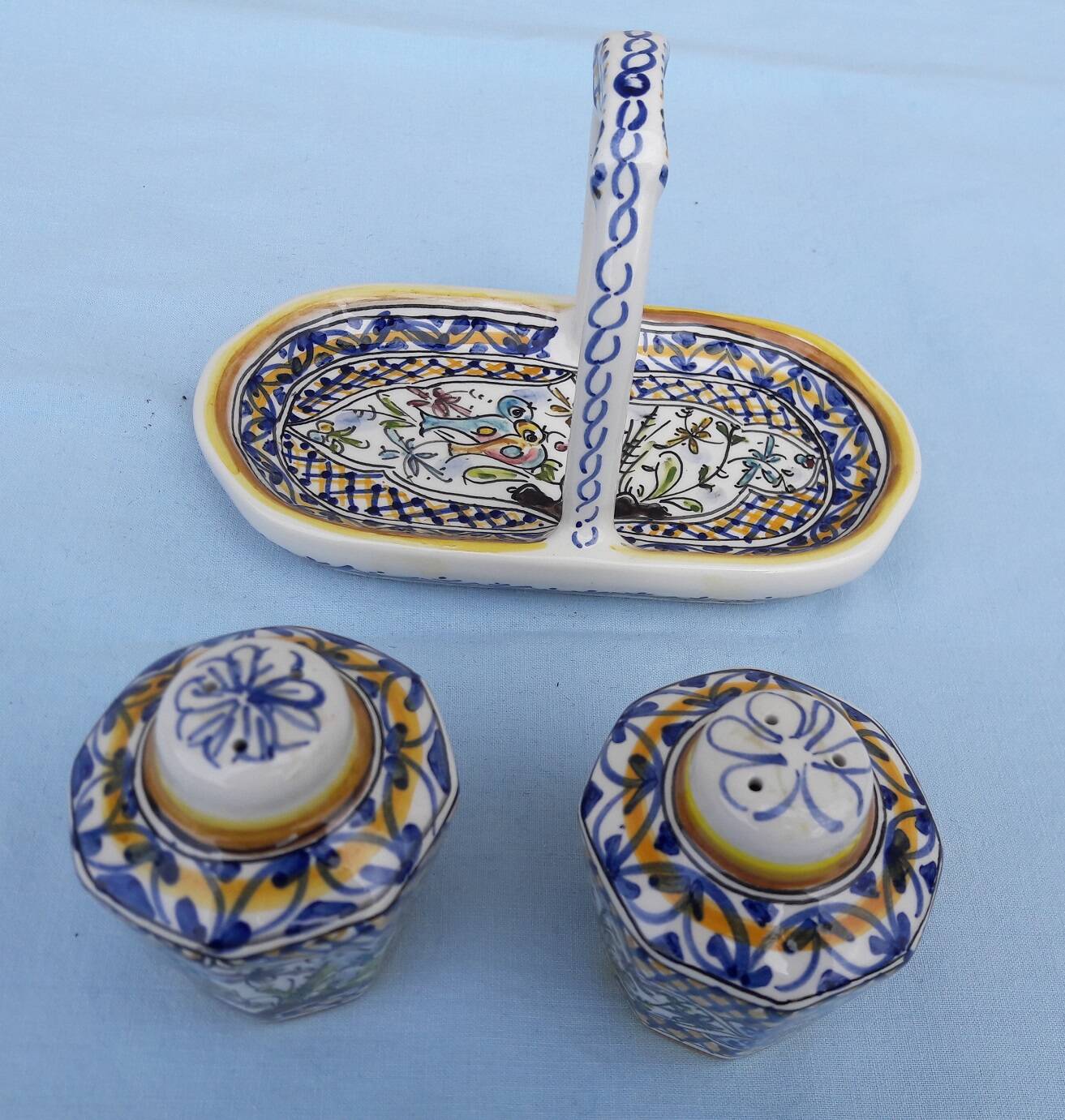 Salt pepper shaker